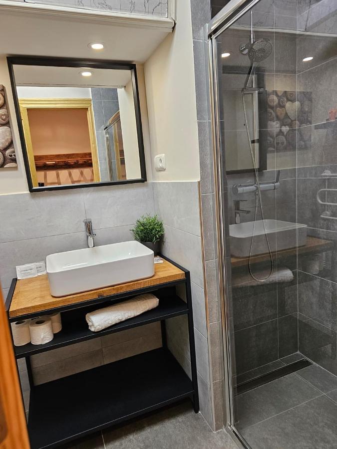 Imeda Apartamento Edelweiss เซียร์ราเนบาดา ภายนอก รูปภาพ